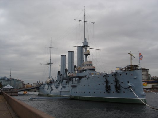 images/2004/San-Pietroburgo-Russia/The cruiser Aurora.JPG